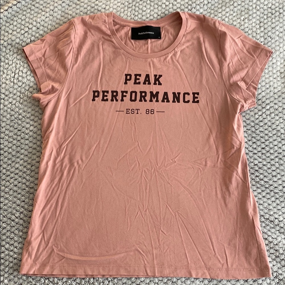 Peak Performance Women's Pink T-Shirt